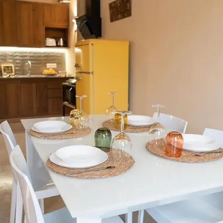 Daire Recinto Nobili 4 - Private Parking Vista Cortile Asti