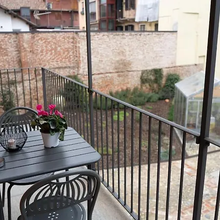 Recinto Nobili 4 - Private Parking Vista Cortile * Асти