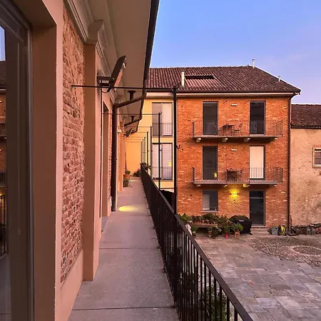 Recinto Nobili 4 - Private Parking Vista Cortile * Asti