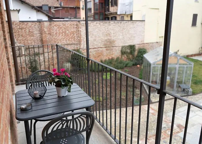 Recinto Nobili 4 - Private Parking Vista Cortile * Asti